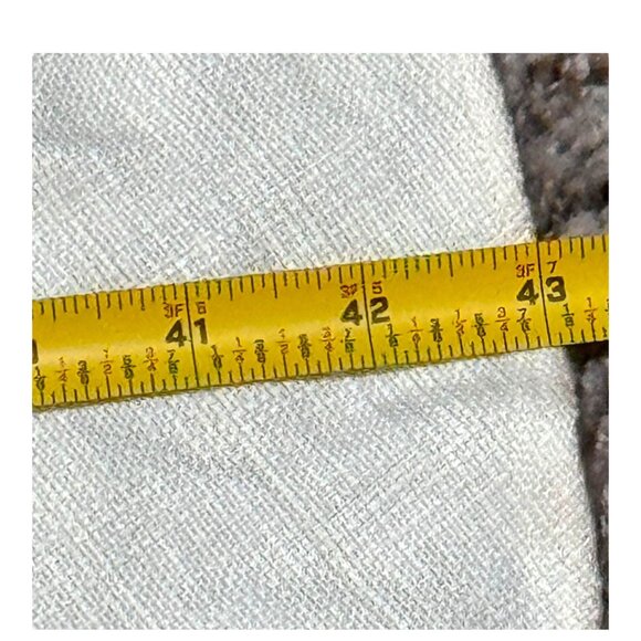 Vtg Round Christmas Tablecloth Festive Embroidery Needlepoint Candle Bell 43" - Picture 4 of 5